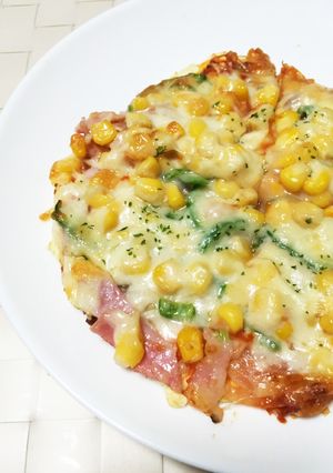 簡単！手作りピザ。生地はサクッと薄焼き。-レシピのメイン写真