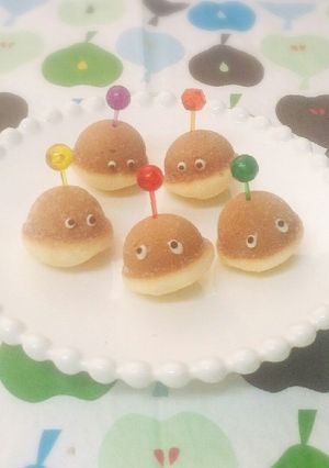 鈴カステラで簡単キャラおやつ☆宇宙人☆-レシピのメイン写真
