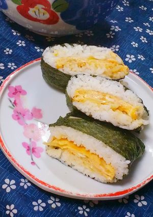 親子丼風♪おにぎらず-レシピのメイン写真