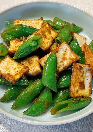 スナップエンドウと厚揚げのカレー炒め-レシピのメイン写真
