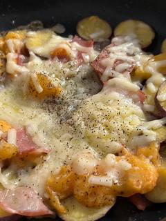 柿とさつまいものベーコンチーズ焼き-レシピのメイン写真
