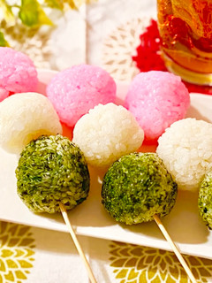 ひな祭りやお花見に☆3色団子おにぎり-レシピのメイン写真
