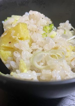 簡単サツマイモと舞茸の炊き込みご飯-レシピのメイン写真