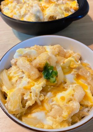 鶏胸肉のふわとろ親子丼😋めんつゆで簡単10分-レシピのメイン写真