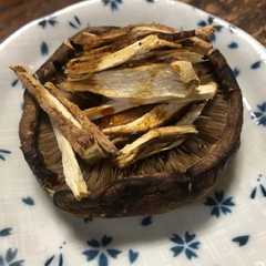 A picture of 特製焼き椎茸.