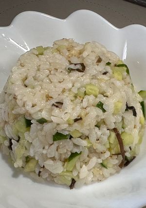 冷やご飯活用‼️きゅうり塩昆布ご飯🍚-レシピのメイン写真