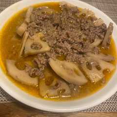 รูปของ れんこんとひき肉のフライパン蒸し