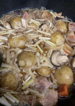 豚角切りと大根の皮の煮物-レシピのメイン写真