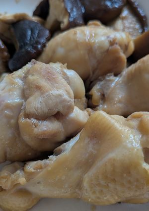 すき焼きのもとで手羽中を炊く-レシピのメイン写真