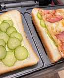 ベーコンエッグのホットサンド