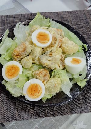 カボチャとポテトの玉子乗せサラダ-レシピのメイン写真