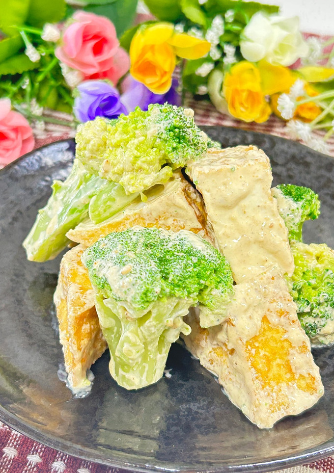 ブロッコリーと厚揚げの胡麻マヨネーズ和え-レシピのメイン写真