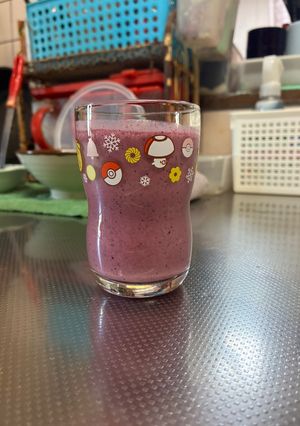 冷凍ブルーベリーとヨーグルトのスムージー-レシピのメイン写真