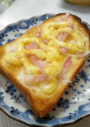 ちょっと甘いベーコンマヨトースト-レシピのメイン写真