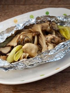 フライパンで!牡蠣ときのこのホイル焼き-レシピのメイン写真