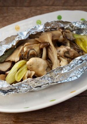 フライパンで！牡蠣ときのこのホイル焼き-レシピのメイン写真