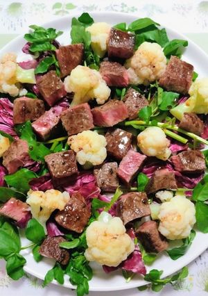 母の日おもてなし！牛ステーキサラダ肉料理-レシピのメイン写真