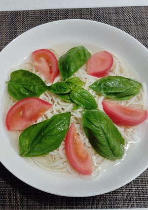フレッシュバシルとトマトのそうめん-レシピのメイン写真