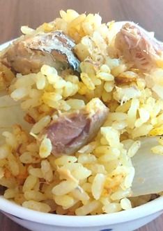【減塩レシピ】丸ごと玉ねぎの炊き込みご飯-レシピのメイン写真