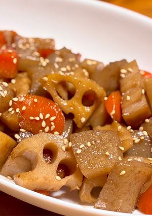 簡単！蓮根こんにゃく人参の煮物-レシピのメイン写真
