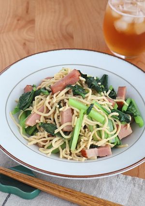 小松菜とベーコンの豆腐干☆和風ゆず胡椒-レシピのメイン写真