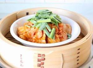 お皿ごと蒸しちゃえ【豚キムチの蒸籠蒸し】-レシピのメイン写真