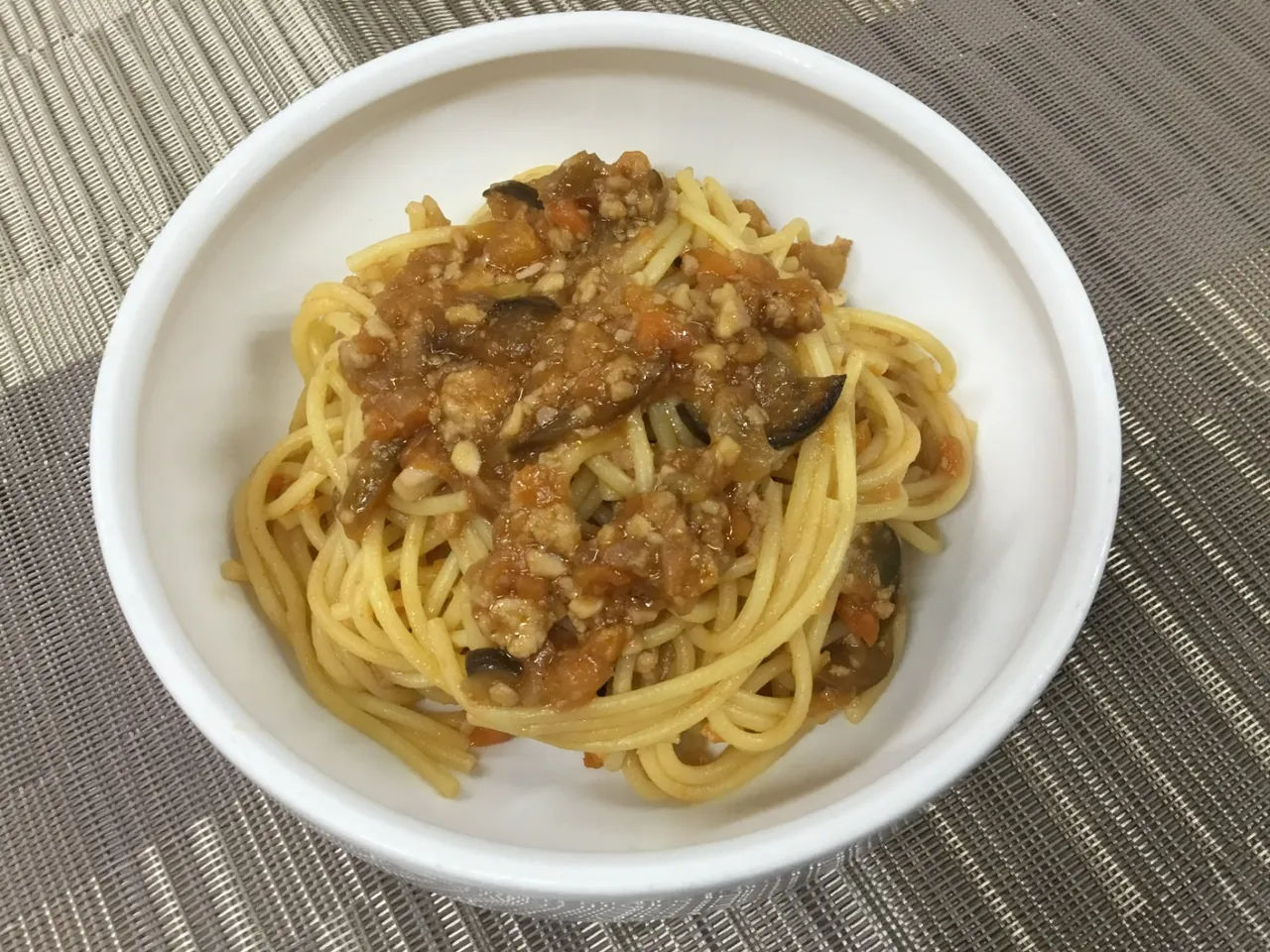 茄子とひき肉のボロネーゼ風 のイメージ