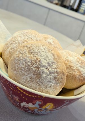 米粉と全粒粉のロールパン-レシピのメイン写真