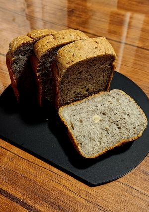 0.6斤HBで黒ごまチーズ食パン-レシピのメイン写真