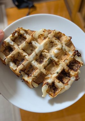 冷凍餃子アレンジ！カリッと餃子ワッフル-レシピのメイン写真
