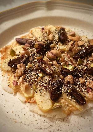 味噌クリーム✖️デーツの和風デザートピザ-レシピのメイン写真