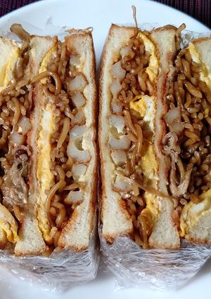 超簡単!オムそばホットサンド!!-レシピのメイン写真