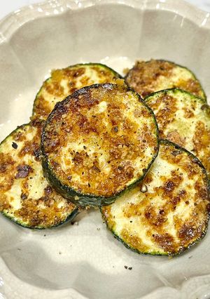 5分で◎ズッキーニのチーズカリカリ焼き-レシピのメイン写真