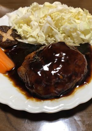 エバラ照り焼きのたれで煮込みハンバーグ-レシピのメイン写真