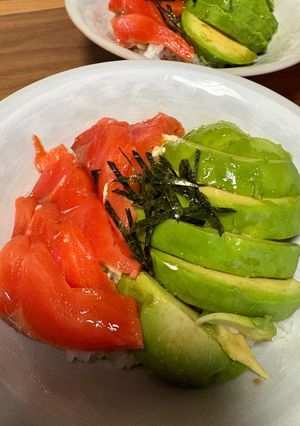 サーモンアボカド丼-レシピのメイン写真