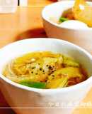白菜大量消費☆具だくさんの中華スープ