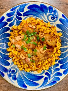 鶏もも肉と缶詰コーンのガリバタ醤油炒め-レシピのメイン写真