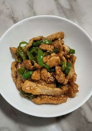 簡単美味しい!豚ロース肉とピーマンの簡単炒め-レシピのメイン写真
