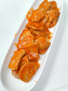 A picture of 豚ヒレ肉のポークチャップ.