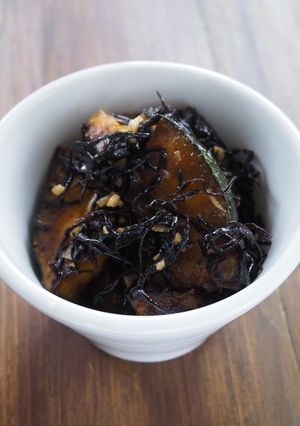 《副菜②》かぼちゃとひじきのにんにく炒め-レシピのメイン写真