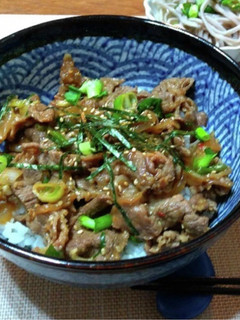 我が家のかんたん焼肉丼 こま切れ牛肉で-レシピのメイン写真