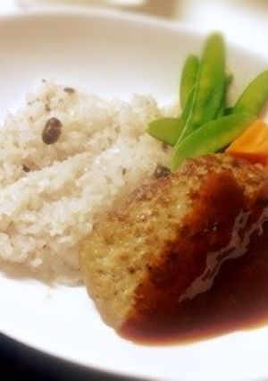 材料4つ★黄金比ふわふわ豆腐ハンバーグ-レシピのメイン写真