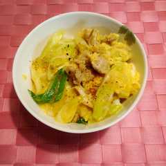 รูปของ ふわとろ〜♡長ネギで優しい味の親子丼