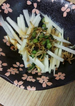 大根サラダ～じゃこと大根の葉炒めのせ～-レシピのメイン写真