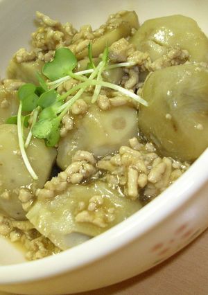 鳥ひき肉と里芋の♪ホクホク煮-レシピのメイン写真