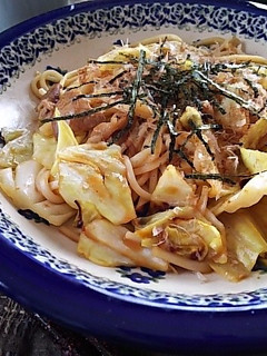 疲労回復にキャベツと豚肉の味噌焼きうどん-レシピのメイン写真