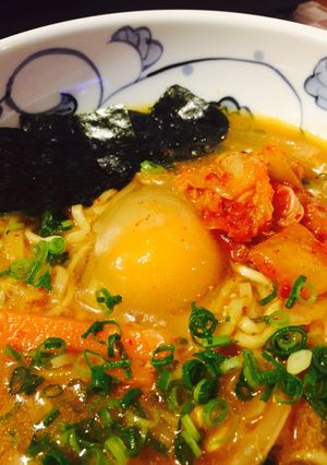 キムチ鍋しめに冷凍玉子味噌キムチラーメン-レシピのメイン写真