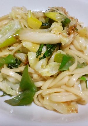 ランチは有り合わせ野菜の生姜焼きうどん-レシピのメイン写真