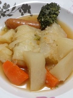 冷蔵庫の野菜+冷凍ロ−ルキャベツでポトフ-レシピのメイン写真