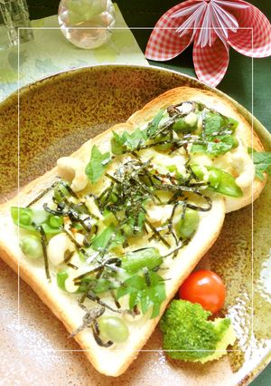 スナップエンドウ・枝豆×ナッツのトースト-レシピのメイン写真